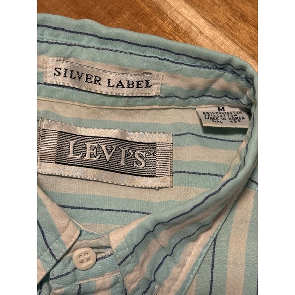 Vintage Levi's Silver Label Men's Short Sleeve Button-Up Shirt Size Medium Blue - Picture 4 of 5
